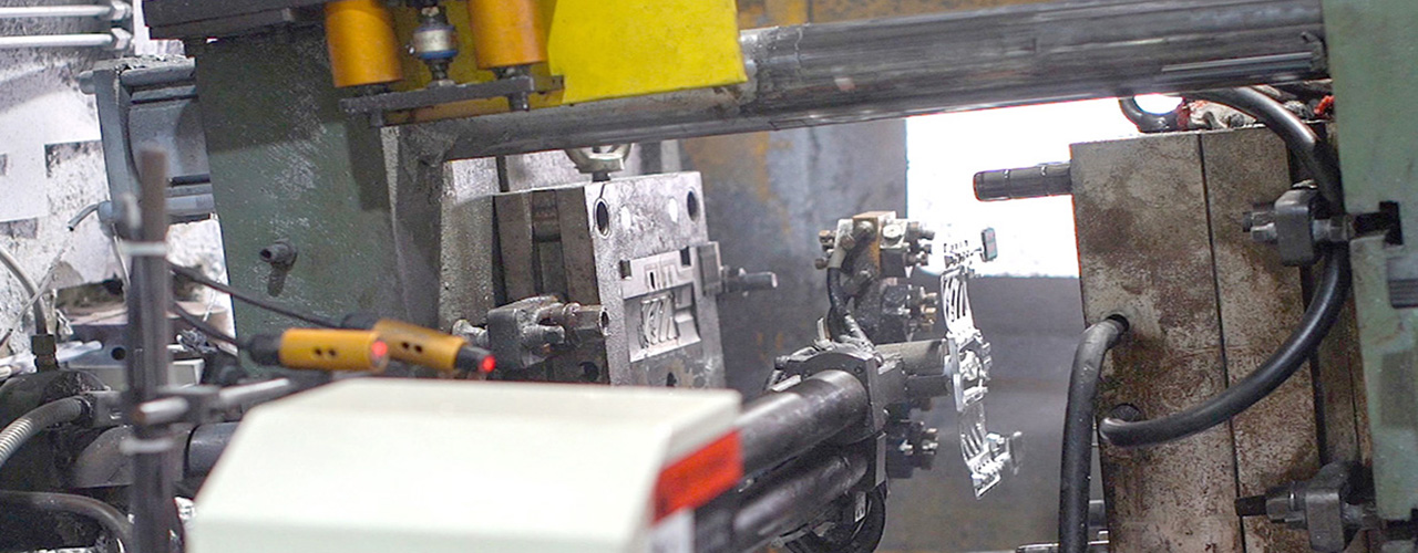 先進的壓鑄設(shè)備